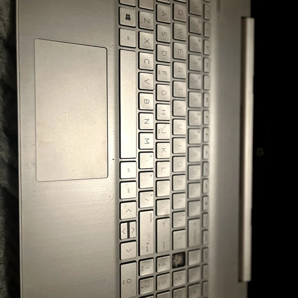 HP PAVILION LAPTOP